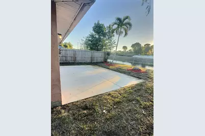 141 Plumage Lane, West Palm Beach, FL 33415 - Photo 15