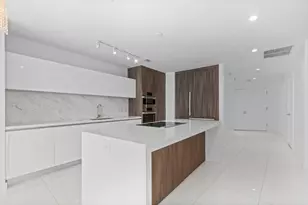 851 NE 1st Ave, Miami, FL 33132 - Photo 9