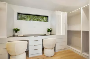 350 Colonial Rd, West Palm Beach, FL 33405 - Photo 17