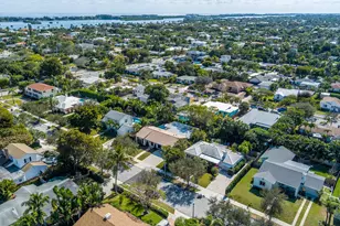 350 Colonial Rd, West Palm Beach, FL 33405 - Photo 25