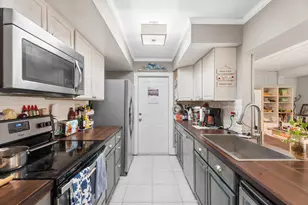 464 SE Asbury Ln, Port Saint Lucie, FL 34983 - Photo 7