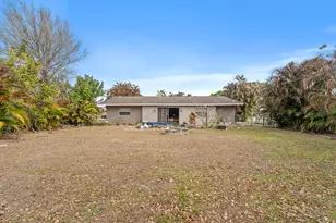 464 SE Asbury Ln, Port Saint Lucie, FL 34983 - Photo 15