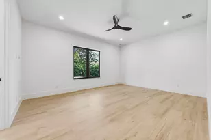 5770 Dixie Belle Rd, Palm Beach Gardens, FL 33418 - Photo 13