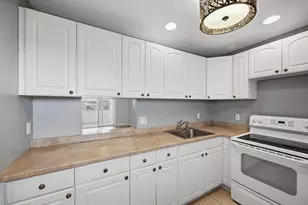 130 NE 26th Ave, Boynton Beach, FL 33435 - Photo 9