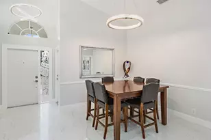 1077 Siena Oaks Cir E, Palm Beach Gardens, FL 33410 - Photo 9