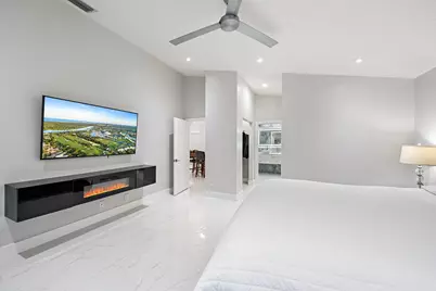 1077 Siena Oaks Circle E, Palm Beach Gardens, FL 33410 - Photo 11