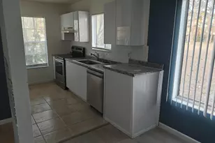 1781 SE Balmoral Ct, Port Saint Lucie, FL 34952 - Photo 9