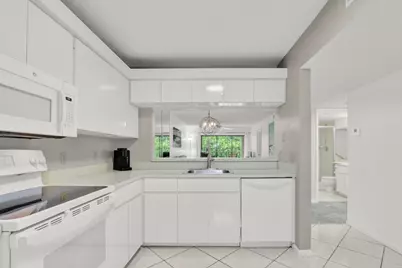 115 Bamboo Road #205, Palm Beach Shores, FL 33404 - Photo 5