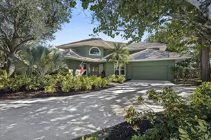 7 Alnwick Rd, Palm Beach Gardens, FL 33418 - Photo 1