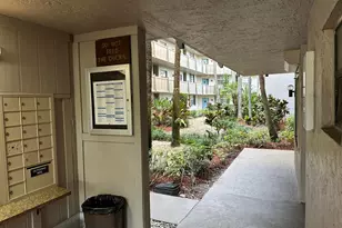 1101 Colony Point Cir, Pembroke Pines, FL 33026 - Photo 27