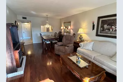 1101 Colony Point Circle #108, Pembroke Pines, FL 33026 - Photo 9