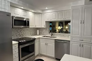 1101 Colony Point Cir, Pembroke Pines, FL 33026 - Photo 5