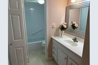 1101 Colony Point Circle #108, Pembroke Pines, FL 33026 - Photo 15