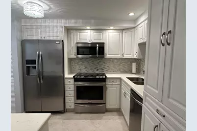 1101 Colony Point Circle #108, Pembroke Pines, FL 33026 - Photo 5