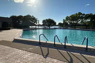 1101 Colony Point Cir, Pembroke Pines, FL 33026 - Photo 37
