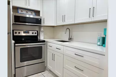 31 Sheffield B, West Palm Beach, FL 33417 - Photo 11