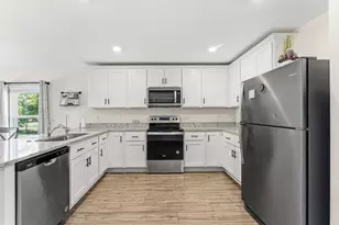 1652 SW Penrose Ave, Port Saint Lucie, FL 34953 - Photo 7