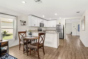 1652 SW Penrose Ave, Port Saint Lucie, FL 34953 - Photo 13