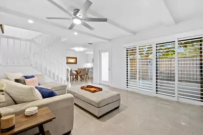 709 7th Lane, Palm Beach Gardens, FL 33418 - Photo 13