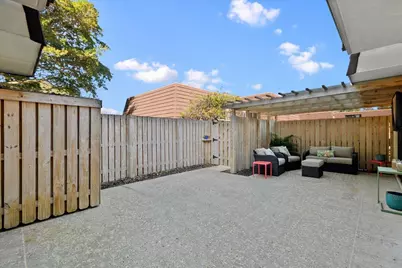 709 7th Lane, Palm Beach Gardens, FL 33418 - Photo 7