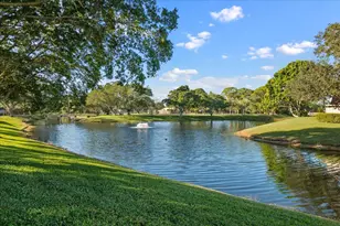 709 7th Ln, Palm Beach Gardens, FL 33418 - Photo 1