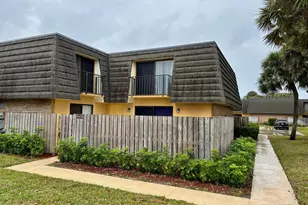 2435 24th Way, West Palm Beach, FL 33407 - Photo 1