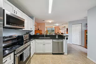 4065 Crystal Lake Dr, Pompano Beach, FL 33064 - Photo 17