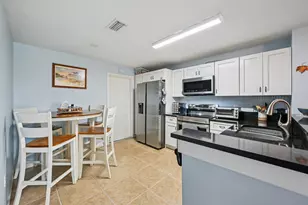 4065 Crystal Lake Dr, Pompano Beach, FL 33064 - Photo 15