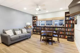 911 Gardenia Dr E, Delray Beach, FL 33483 - Photo 27