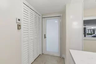 911 Gardenia Dr E, Delray Beach, FL 33483 - Photo 19