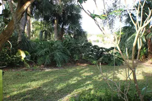 1120 Via Jardin, Riviera Beach, FL 33418 - Photo 3