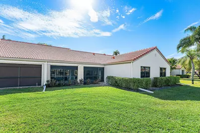 5791 Parkwalk Circle W, Boynton Beach, FL 33472 - Photo 35