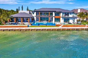 712 Lakeside Cir, North Palm Beach, FL 33408 - Photo 3