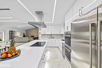 10603 Boca Woods Lane, Boca Raton, FL 33428 - Photo 19