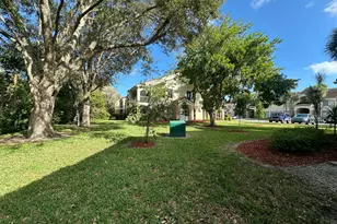 815 W Boynton Beach Blvd, Boynton Beach, FL 33426 - Photo 11