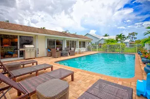 455 S Country Club Dr, Atlantis, FL 33462 - Photo 17