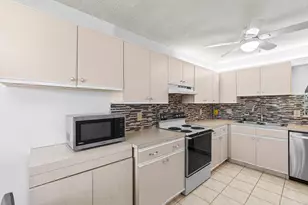 10110 Cedar Point Blvd, Boynton Beach, FL 33437 - Photo 5