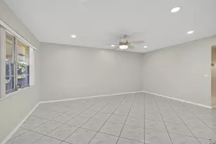 149 Hastings I, West Palm Beach, FL 33417 - Photo 5