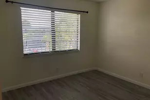 9235 SW 8th St, Boca Raton, FL 33428 - Photo 9