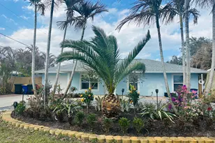 8171 SE Evergreen St, Hobe Sound, FL 33455 - Photo 1