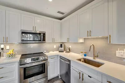 14 NE 26 Court, Wilton Manors, FL 33334 - Photo 11