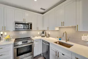 14 NE 26th Ct, Wilton Manors, FL 33334 - Photo 11