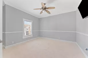 604 NE Francesca Ln, Boca Raton, FL 33487 - Photo 25