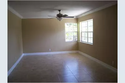 711 Fernwood Drive, West Palm Beach, FL 33405 - Photo 3