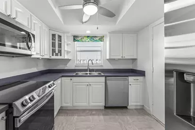 124 Shore Court #303, North Palm Beach, FL 33408 - Photo 9