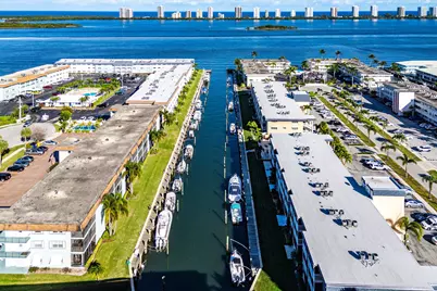 124 Shore Court #303, North Palm Beach, FL 33408 - Photo 31