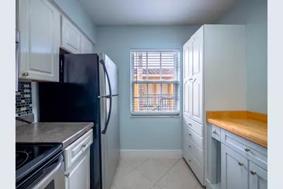 1020 Lake Shore Drive #202, Lake Park, FL 33403 - Photo 11