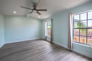 1020 Lake Shore Dr, Lake Park, FL 33403 - Photo 15