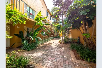 1020 Lake Shore Drive #202, Lake Park, FL 33403 - Photo 3