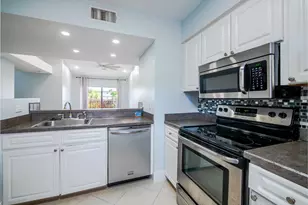 1020 Lake Shore Dr, Lake Park, FL 33403 - Photo 11